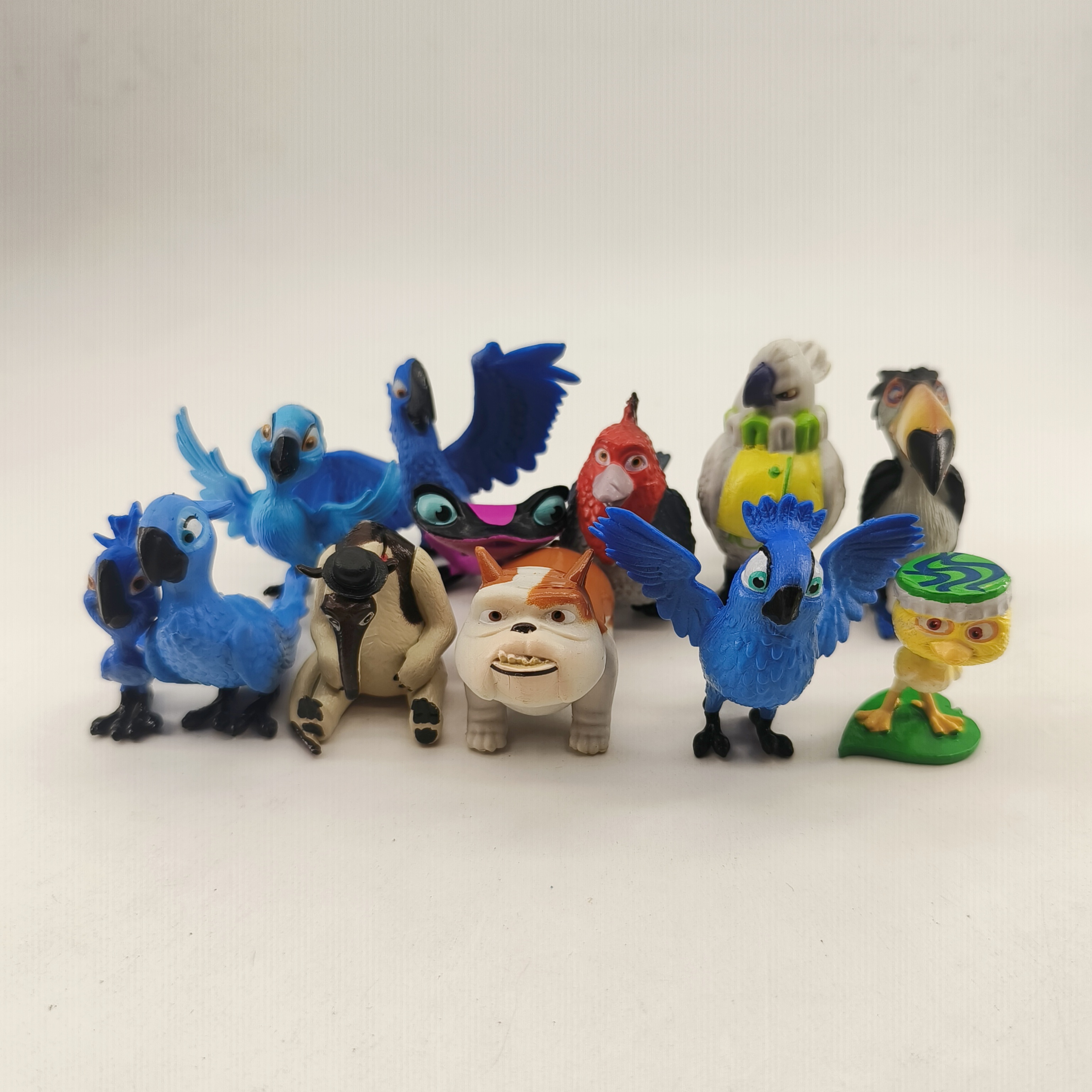 6-12pcs/set Cartoon Rio Adventure Diamond Parrots Pug Dogs Action Figure Toys PVC Collection Model Gift