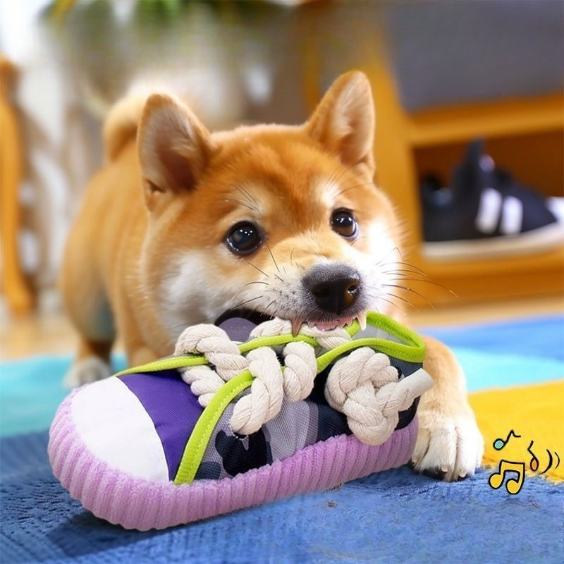 1pc Dog Squeaky Toys Shoes Shape Dogs Chew Toy for Small Medium Breed Puppy Aggressive Chewer Pets Puppy Playing Cleaning Teeth