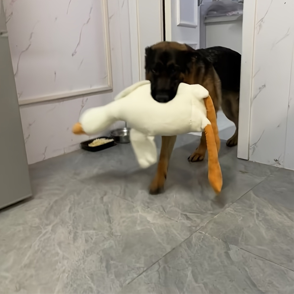 Large Plush White Duck Dog Toys Realistic Goose Design Dolls Suitable for Dogs Chew and Play Best Pet Supplies